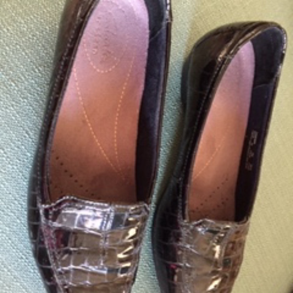 Clarks black loafers